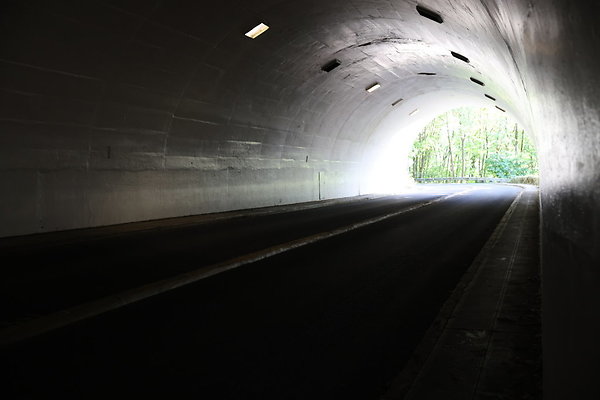 Rocky Butte Tunnel 054