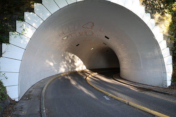 Rocky Butte Tunnel 032