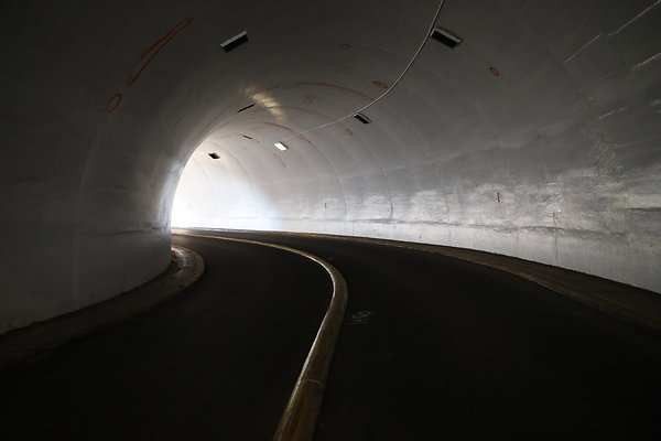 Rocky Butte Tunnel 089