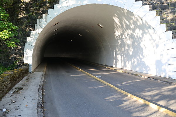 Rocky Butte Tunnel 076