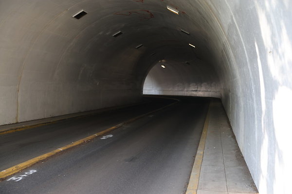 Rocky Butte Tunnel 081