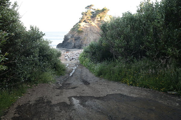 Beach Access Road  022