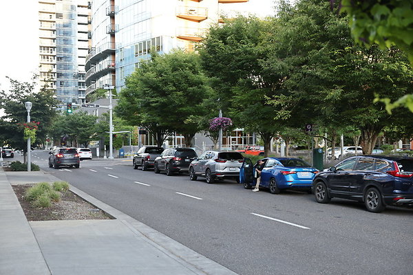 S Curry Moody To River 008