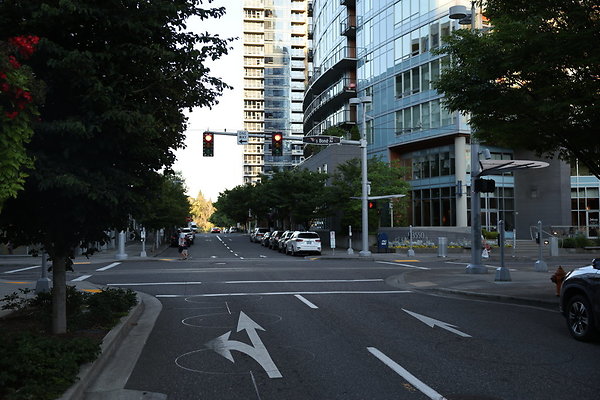 S Curry Moody To River 033