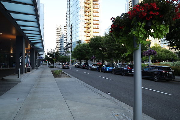 S Curry Moody To River 006