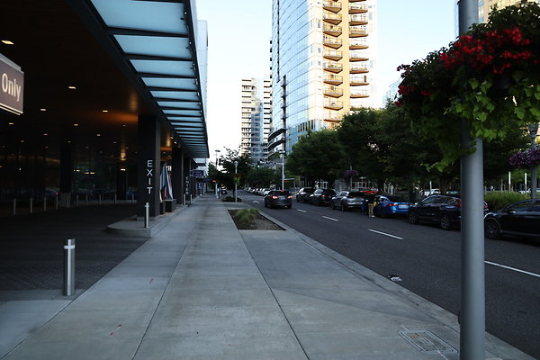 S Curry Moody To River 005