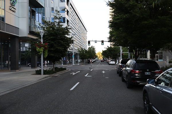 S Curry Moody To River 028