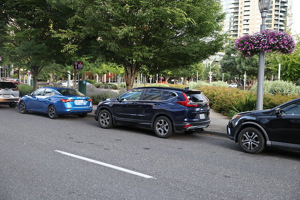 S Curry Moody To River 021