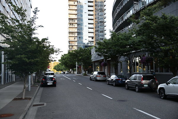 S Curry Moody To River 051