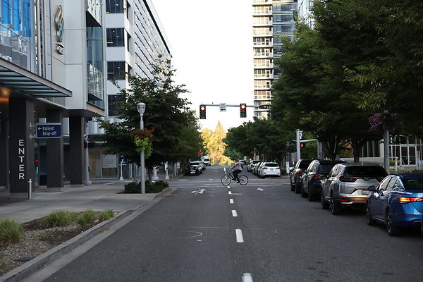 S Curry Moody To River 017