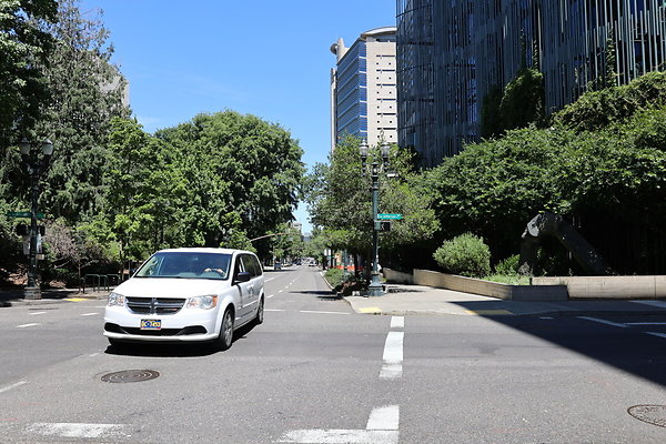 Green Federal Bldg  050