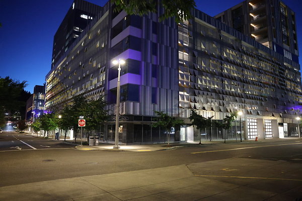 18 S Curry West S River Parkway to Moody