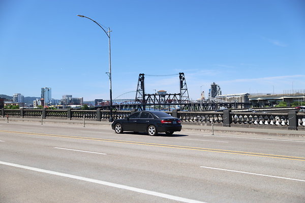 W Burnside Bridge 173