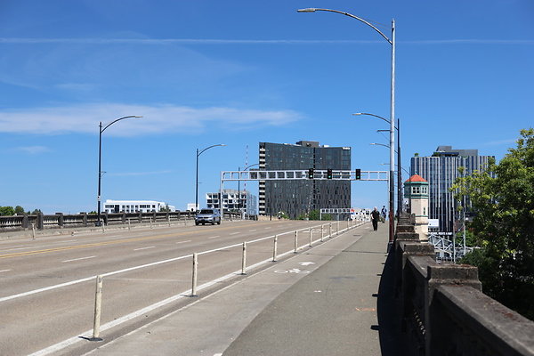 W Burnside Bridge 003