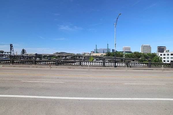 W Burnside Bridge 154