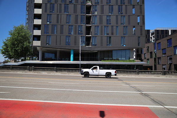 W Burnside Bridge 210