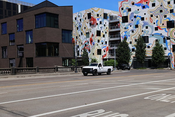 W Burnside Bridge 200