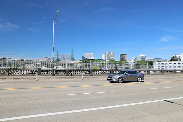 W Burnside Bridge 137