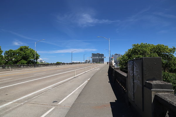 W Burnside Bridge 001