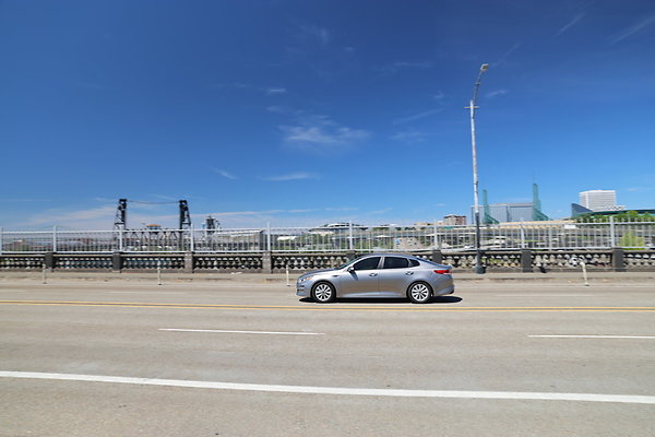 W Burnside Bridge 141