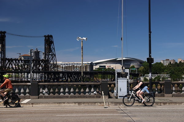 W Burnside Bridge 054