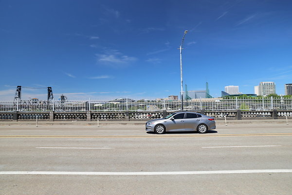 W Burnside Bridge 140