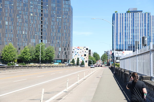 W Burnside Bridge 147