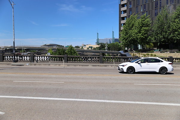 W Burnside Bridge 186