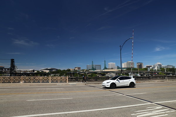 W Burnside Bridge 090