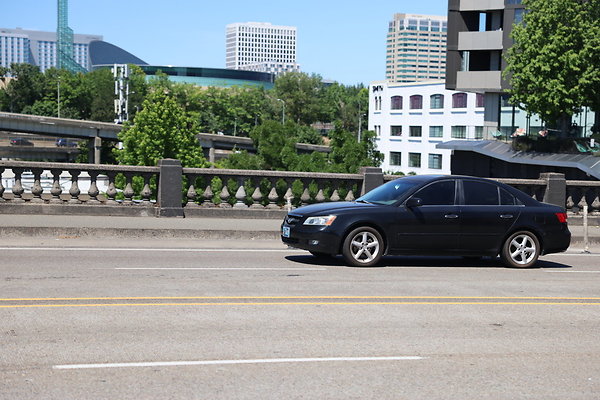 W Burnside Bridge 166