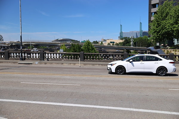 W Burnside Bridge 187