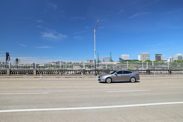 W Burnside Bridge 139