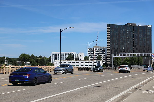 W Burnside Bridge 055