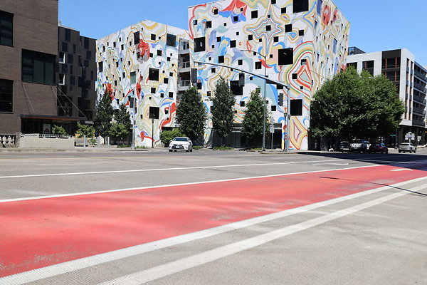 W Burnside Bridge 218