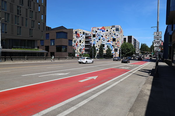 W Burnside Bridge 194