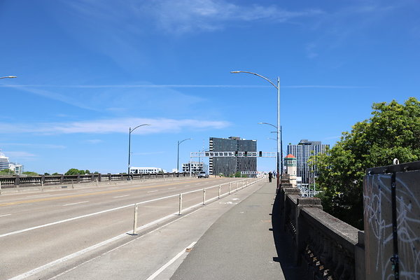 W Burnside Bridge 002