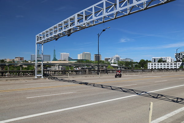 W Burnside Bridge 111