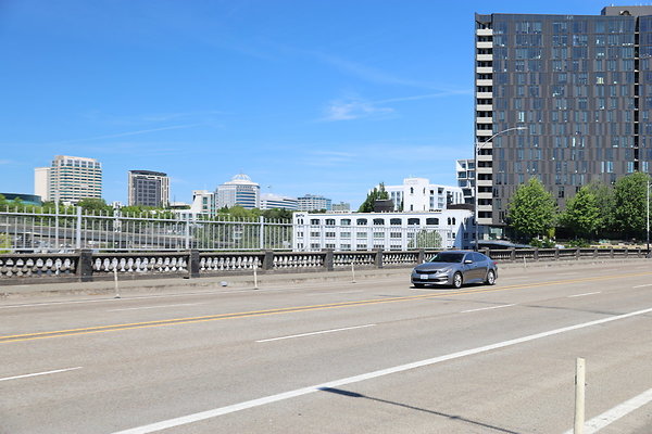 W Burnside Bridge 132