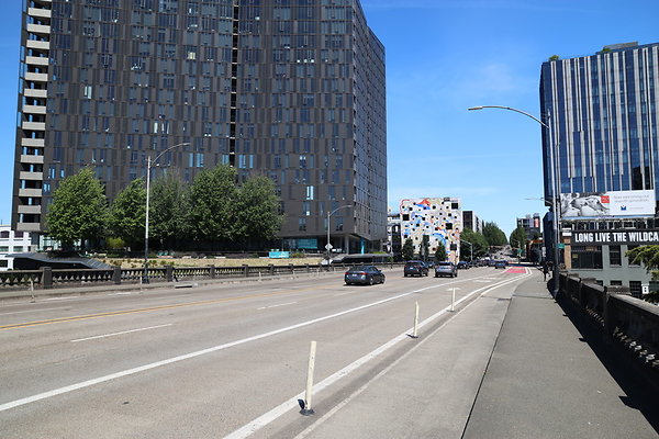 W Burnside Bridge 158