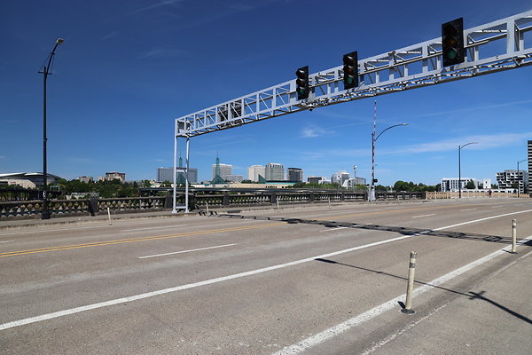 W Burnside Bridge 026