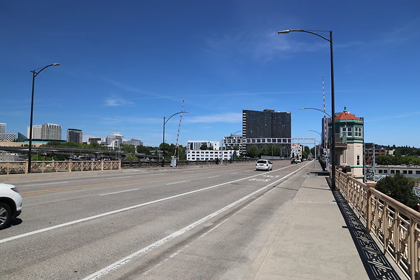 W Burnside Bridge 068