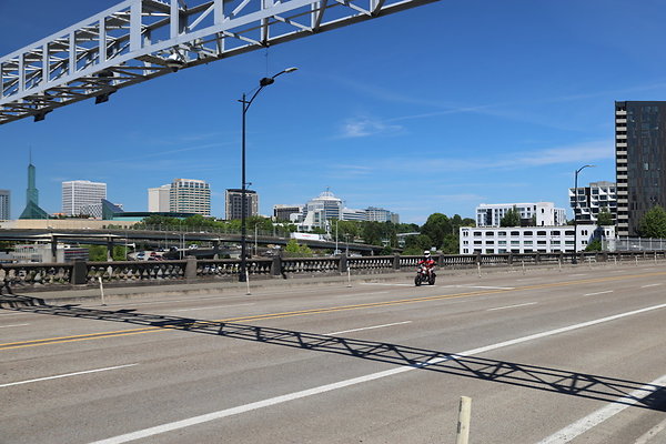 W Burnside Bridge 109