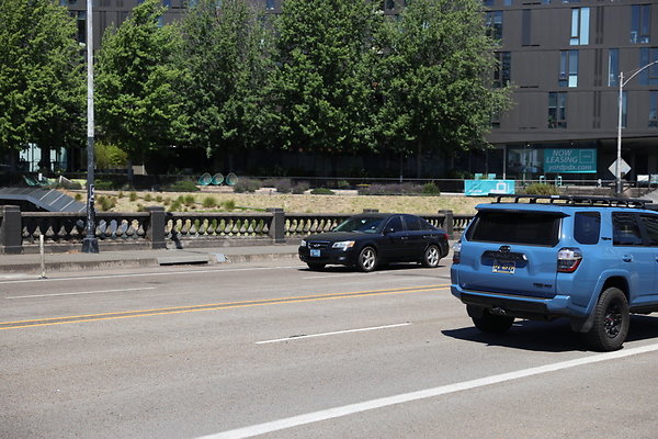 W Burnside Bridge 162