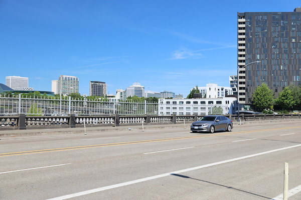 W Burnside Bridge 133