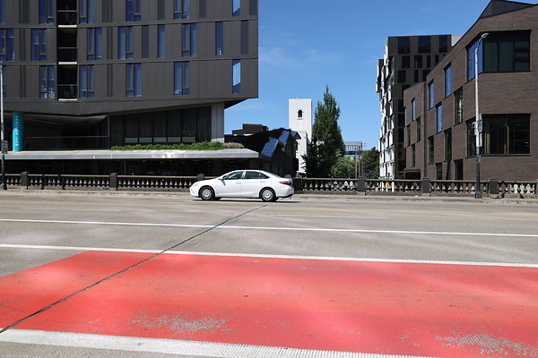 W Burnside Bridge 235