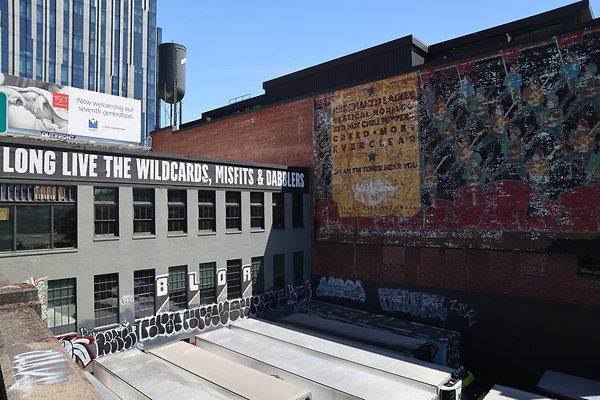 W Burnside Bridge 192