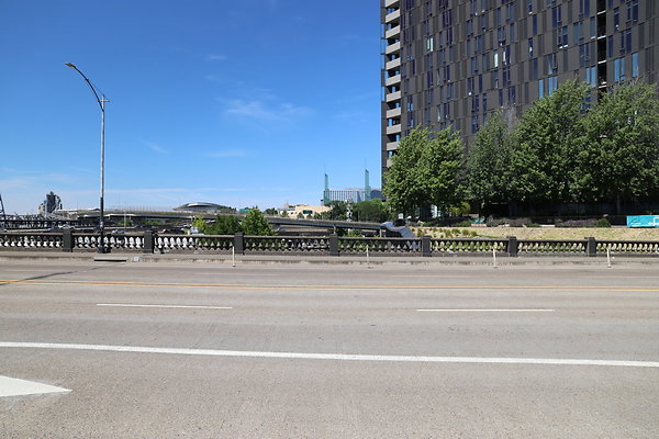 W Burnside Bridge 177