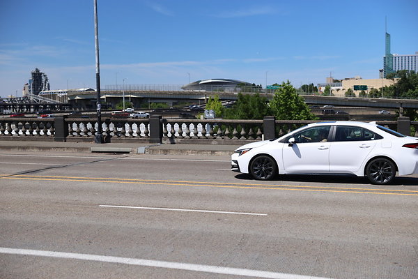 W Burnside Bridge 188