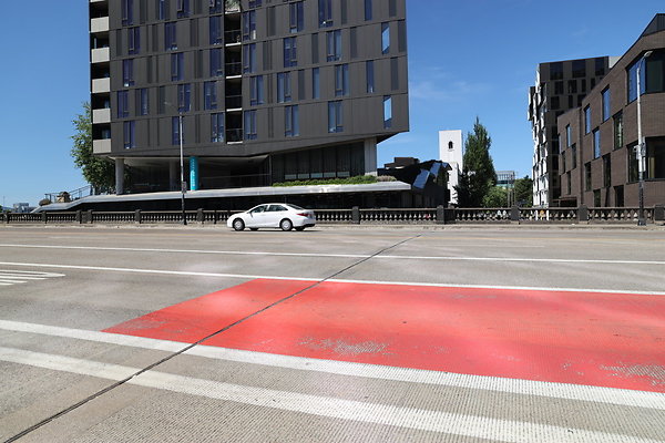 W Burnside Bridge 238