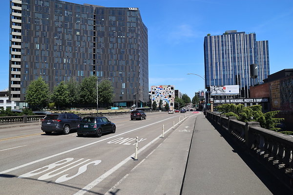 W Burnside Bridge 155